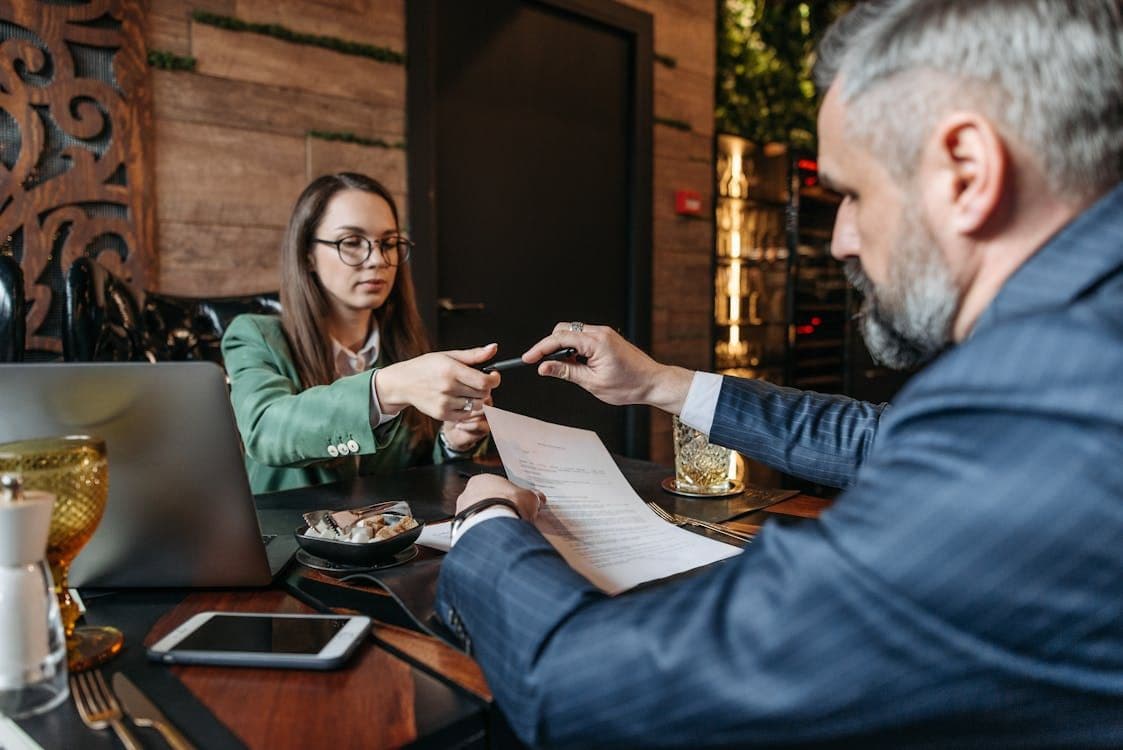 Ultimate Guide to Hospitality Contract Compliance