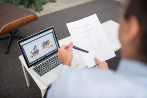 How to Track Contract Risks with Analytics
