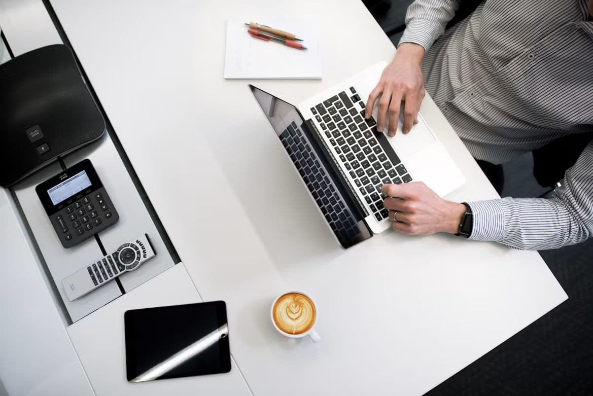 Hotel Contract Repositories: Tools and Tradeoffs